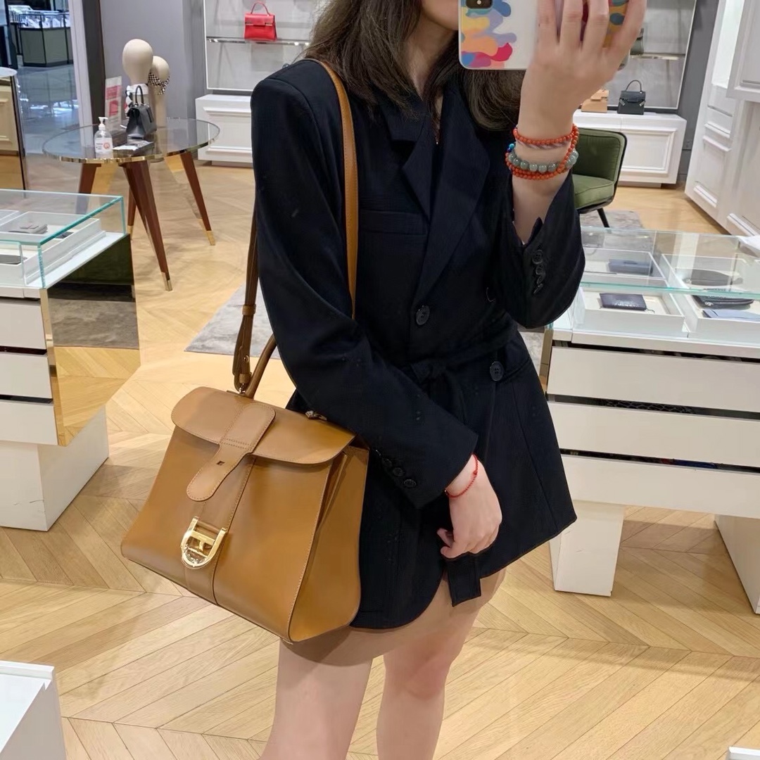 델보 브리앙 박스백 미니